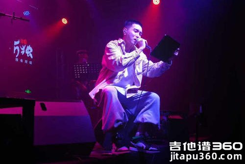 说爱你吉他谱 沈以诚《说爱你》六线谱 A调弹唱谱