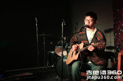 花开不少年吉他谱 张艺德 高清弹唱谱 图片谱